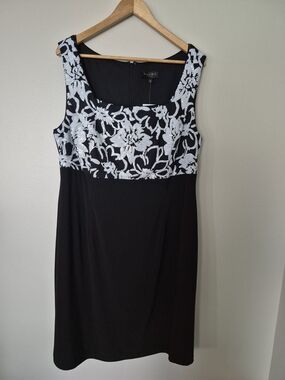 NWT Laura Plus Size 16 Black White Sequin Floral Dress Stretch